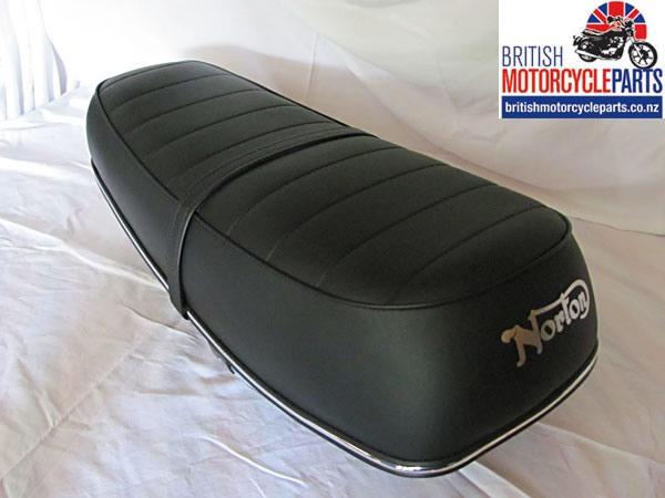 06-1766 Norton Commando Roadster Ribbed Top Twinseat - British ...