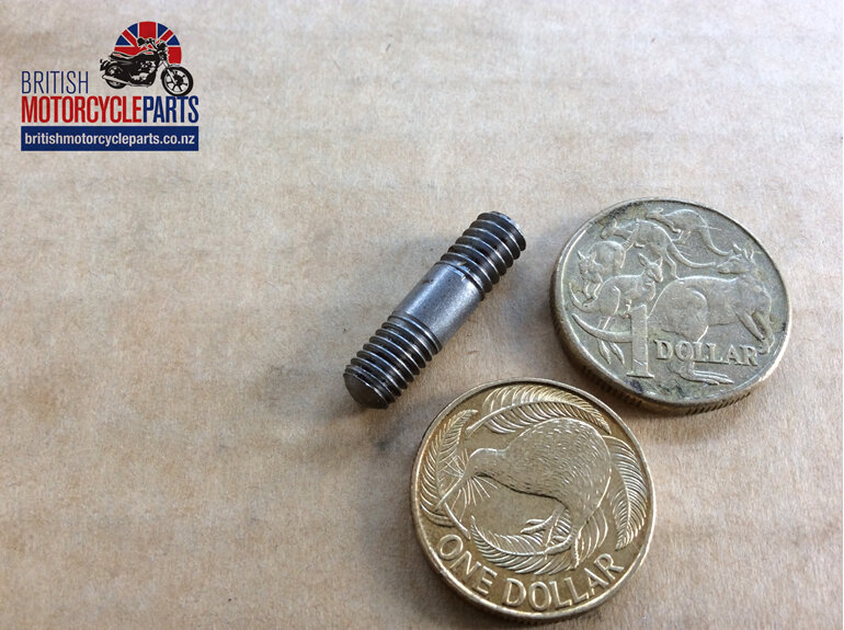 06-7582 EX.VALVE COVER STUD (NMT 2252) - British Motorcycle Parts Auckland NZ