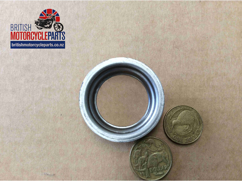 68-5134 97-2643 Fork Retaining Ring Cup - BSA Triumph - Auckland NZ