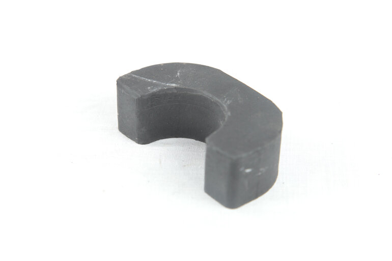 68-8017 Petrol Tank Mounting Rubber - Front - British Motorcycle Parts Ltd - Auc