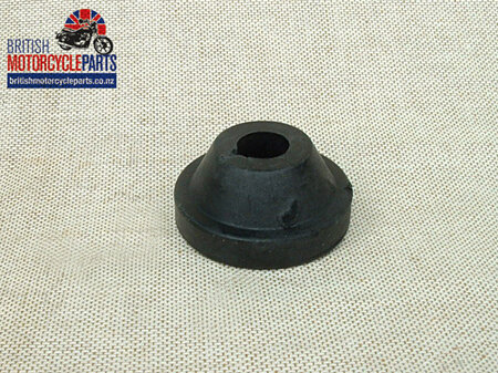 83-4934 Fuel Tank Centre Mounting Rubber