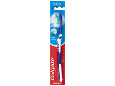 Colgate Extra Clean Manual Toothbrush, 1 Pack, Medium Bristles With 25% Recycled Plastic Handle