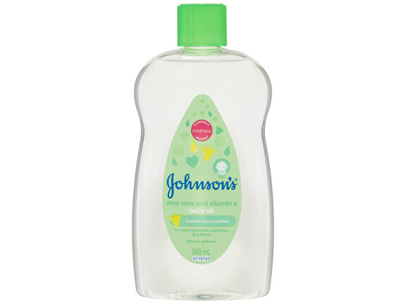 Johnson's Aloe Vera & Vitamin E Gentle Mild Soothing Moisturising Baby Oil 500mL