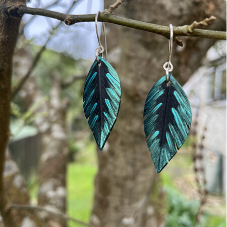 Leaf earrings with turquoise