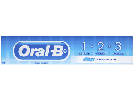 Oral-B Fluoride Toothpaste Fresh Mint Gel 160g