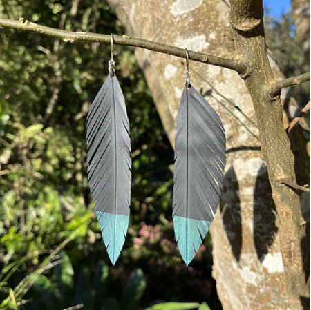 Remedy earrings with turquoise tips