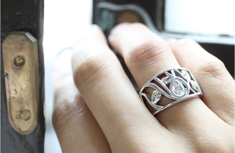 sargasso pear shaped multi stone diamond ring