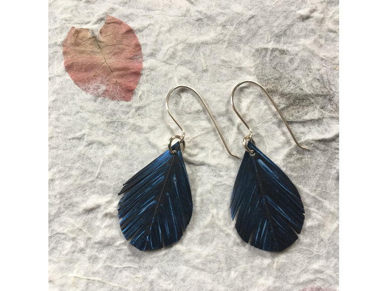 Tear drop earrings with hi-lite blue
