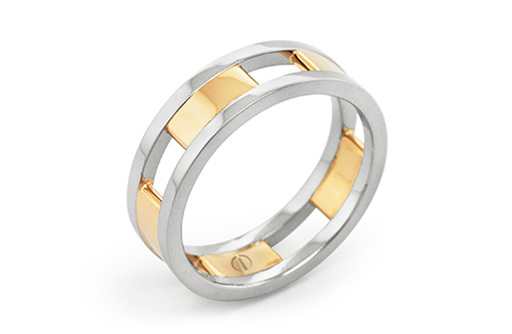 The Delicate Collection Circlipd Mens Wedding Ring