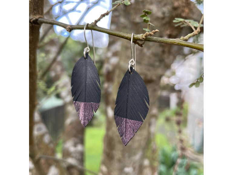 Tomtit earrings with hi-lite pink tips