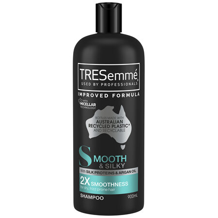 Tresemmé Hair Shampoo  Salon Silk  900ml