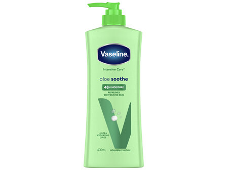 Vaseline Intensive Care Aloe Soothe Body Lotion to refresh dehydrated skin 400mL